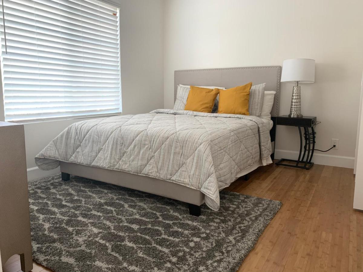 Gated Contemporary 3 Bedroom - 2 Bathroom Home In South La Plus Parking Los Angeles Exterior foto