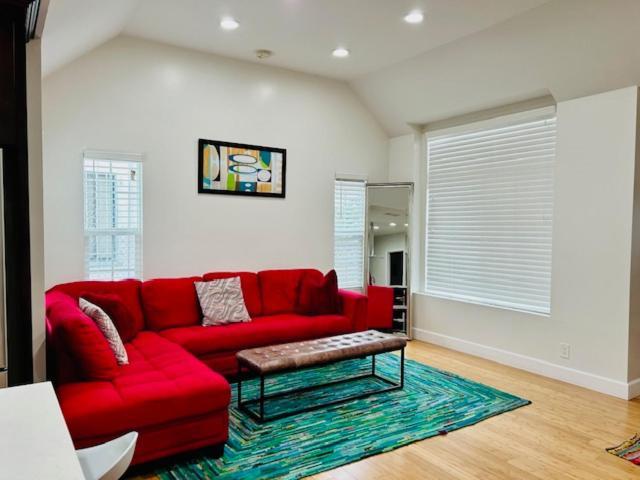 Gated Contemporary 3 Bedroom - 2 Bathroom Home In South La Plus Parking Los Angeles Exterior foto